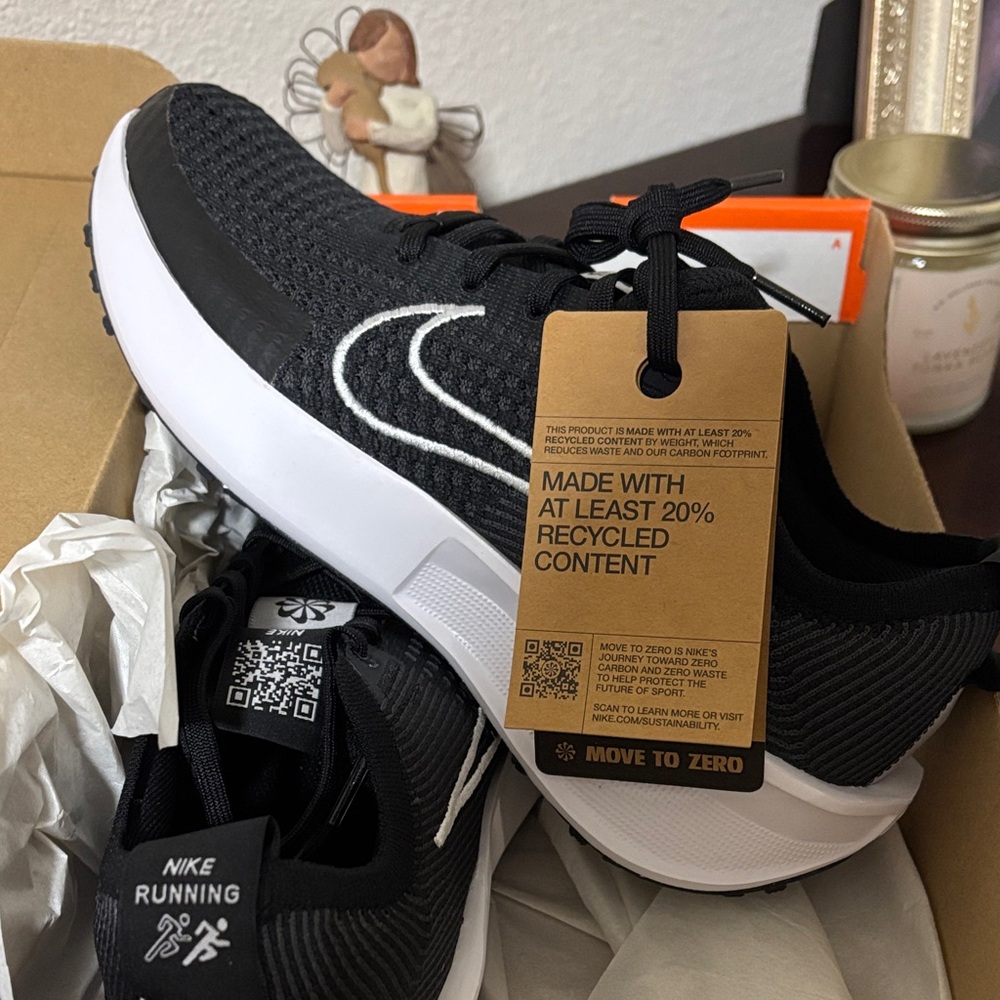 Nike Interact Run Shoes - Black and Anthracite
